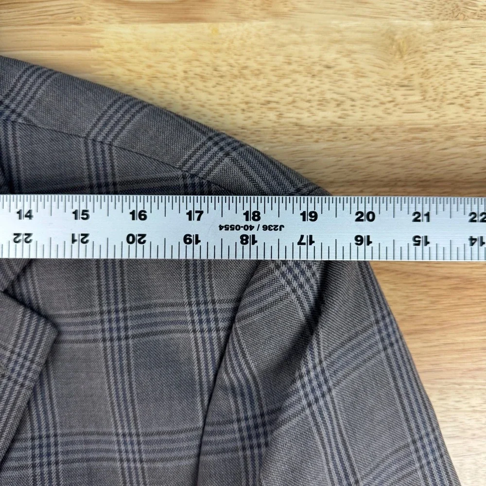 Jos A Bank Executive Mens 42 Short Brown Plaid Wool Two Button Blazer Sport Coat